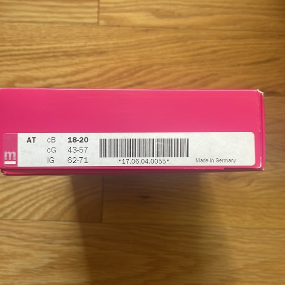 Brand new compression stockings - Picture 3 of 4